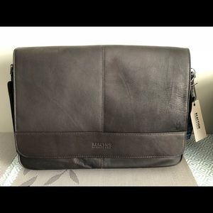 Kenneth Cole Reaction Messenger Laptop Bag